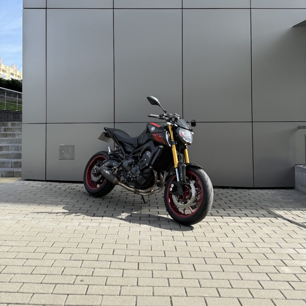 Аренда мотоцикла Yamaha MT-09 в Минске, цена - Мотопрокат bikeberi